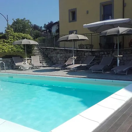 Corte Santa Libera 3*